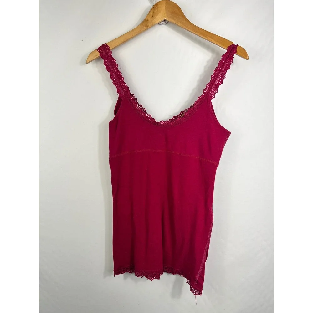 American Eagle Berry Red Lace Trim Camisole Tank Top Womens Size Medium - Picture 4 of 10